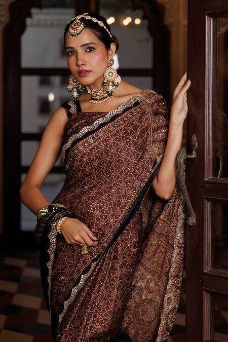 Shop_Geroo Jaipur_Beige Modal, Silk Zari, Mandala Pattern Saree With Unstitched Blouse Piece _Online_at_Aza_Fashions