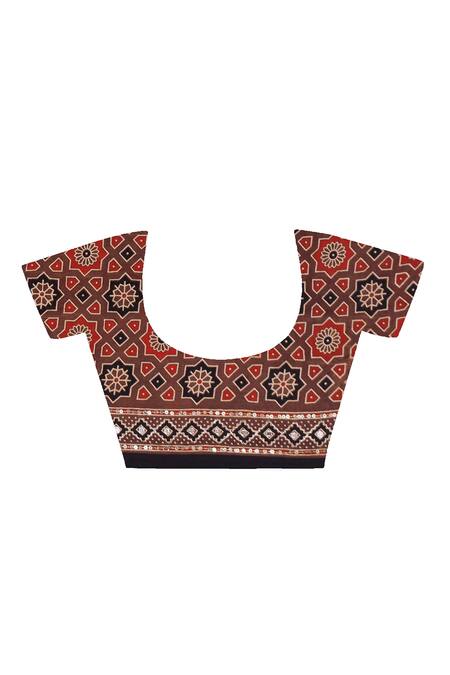 Buy_Geroo Jaipur_Maroon Modal, Silk Sequins, Geometric Printed Saree With Unstitched Blouse Piece _Online_at_Aza_Fashions