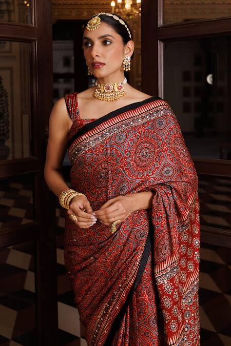 Buy_Geroo Jaipur_Maroon Modal, Silk Sequins, Embroidered Saree With Unstitched Blouse Piece _Online_at_Aza_Fashions