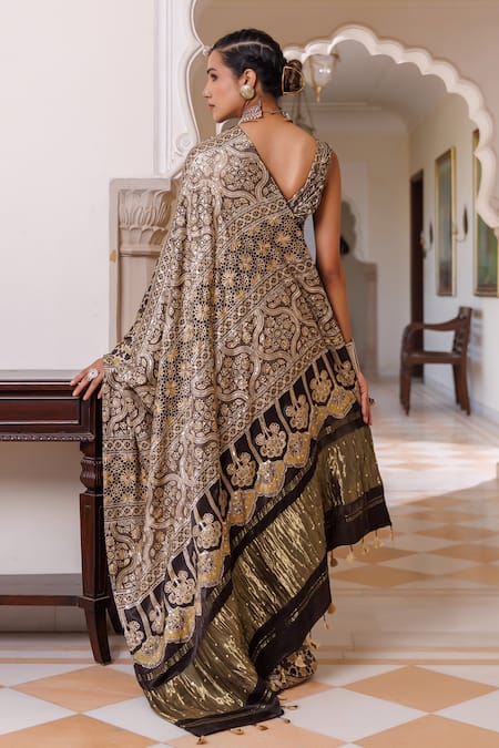 Geroo Jaipur Printed Saree With Unstitched Blouse Piece 