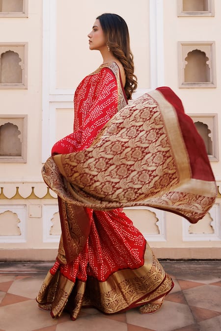 Geroo Jaipur_Red Silk Zari Bandhani Pattern Border Saree With Unstitched Blouse Piece _at_Aza_Fashions