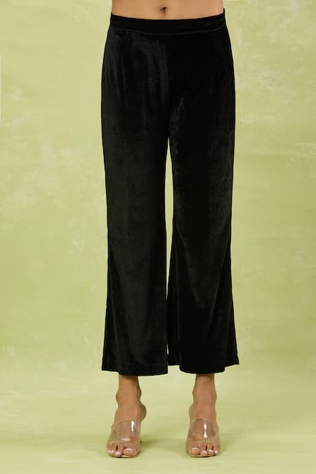 Samyukta Singhania_Black Velvet High Neck Sequin Hand Embellished Cape And Pant Set _at_Aza_Fashions