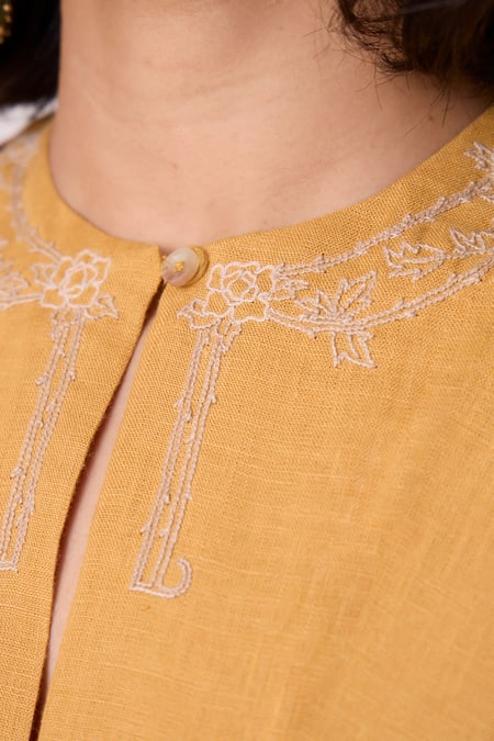 Buy_The Summer House_Yellow Linen Embroidery Round Neck Yarina Midi Dress 