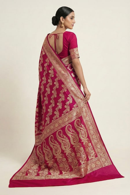 Naaritva India Floral Stripe Woven Saree With Running Blouse 