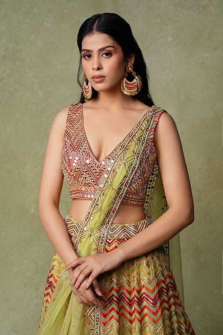 AMRIN KHAN_Green Organza, Silk Embroidery, Sequins, Chevron Motif Resham Lehenga Set _Online_at_Aza_Fashions