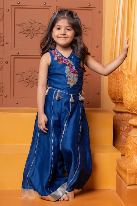 Kirti Agarwal - Pret N Couture Embroidered Short Kura Set 