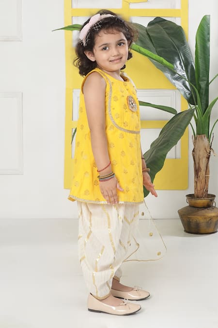 Buy_Little Bansi_Yellow Cotton, Net Embroidery, Mirrors, Zari, Foil Printing Floal Kurta Set _Online_at_Aza_Fashions