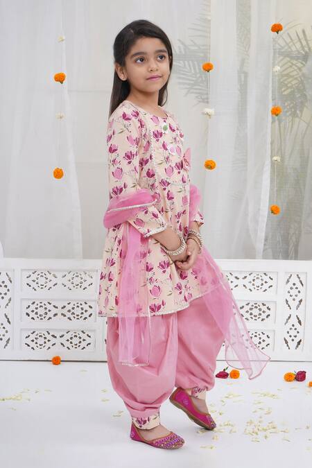 Little Bansi_Peach Cotton, Net Applique, Lace Lotus Print Kurta Set _Online_at_Aza_Fashions