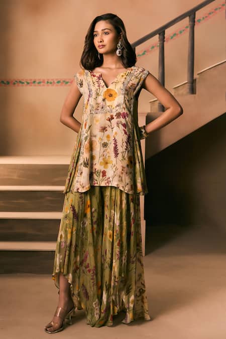 1999ad By Amita & Deepak_Multi Color Organza Embroidery, Beads V-neck Floral Print Kurta And Sharara Set _at_Aza_Fashions