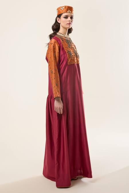 Buy_RICHA AHLUWALIA_Red Chanderi Silk, Voile Beads, Embroidery, Sequins Keyhole Neck Abaya Dress _Online_at_Aza_Fashions