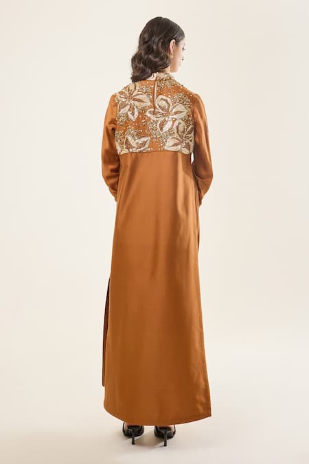 RICHA AHLUWALIA Floral Embroidered Kurta & Churidar Set 