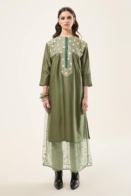 Buy_RICHA AHLUWALIA_Green Chanderi , Cotton, Beads, Petal Mint Kurta And Trousers Set _Online_at_Aza_Fashions
