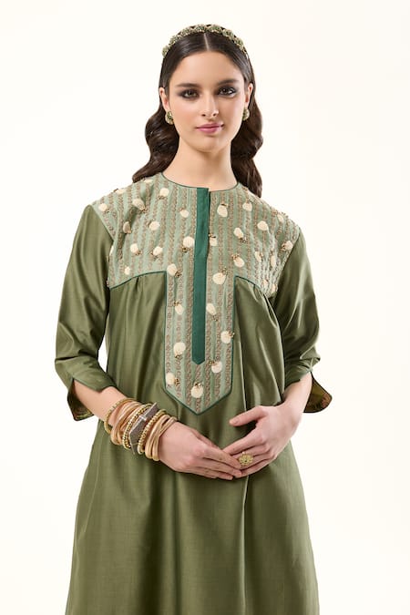 Buy_RICHA AHLUWALIA_Green Chanderi , Cotton, Beads, Petal Mint Kurta And Trousers Set 