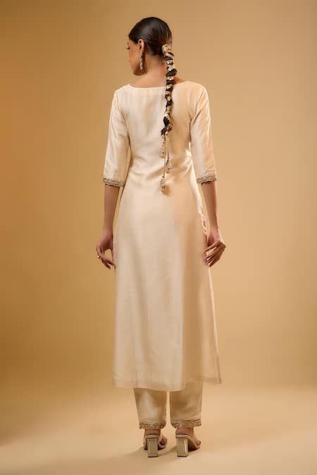 Renee label Vanilla White Embroidered Kurta Set 