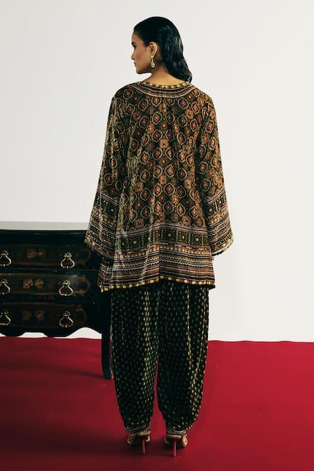 Basanti - Kapde Aur Koffee Green Velvet Embroidered Kaftan & Dhoti Pant Set 