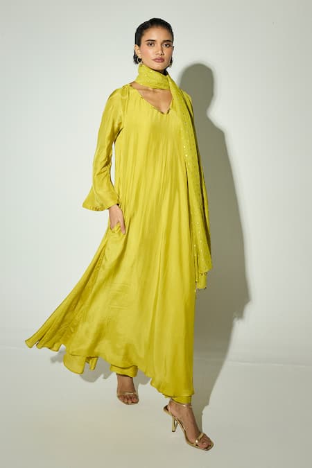 Basanti Kapde aur Koffee_Green Silk V-neck Embellished Anarkali Set _Online_at_Aza_Fashions