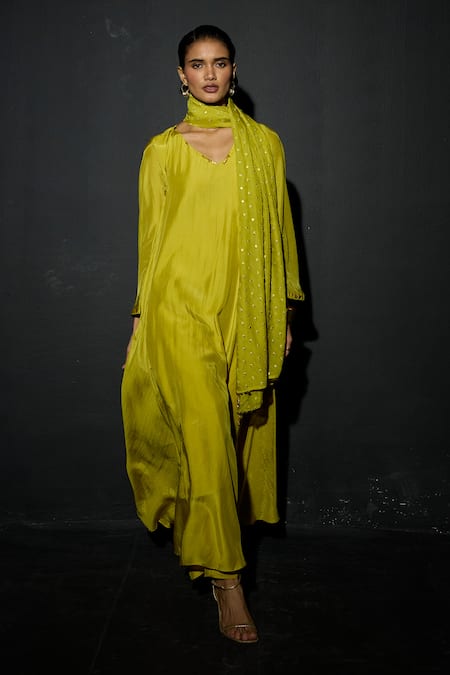 Basanti Kapde aur Koffee Green Silk Embellished Anarkali Set