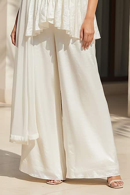 Basanti Kapde aur Koffee Ivory Tissue Beads, Sequins High , Keyhole Crushed Peplum Sharara Set Online at Aza Fashions Basanti Kapde aur Koffee_Ivory Tissue Beads, Sequins High , Keyhole Crushed Peplum Sharara Set _Online_at_Aza_Fashions