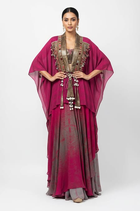 Basanti - Kapde Aur Koffee Crimson Dynasty Embellished Cape Set 