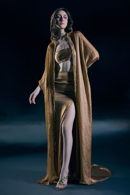 Nirmooha Aurelia Cape Slit Skirt Set 