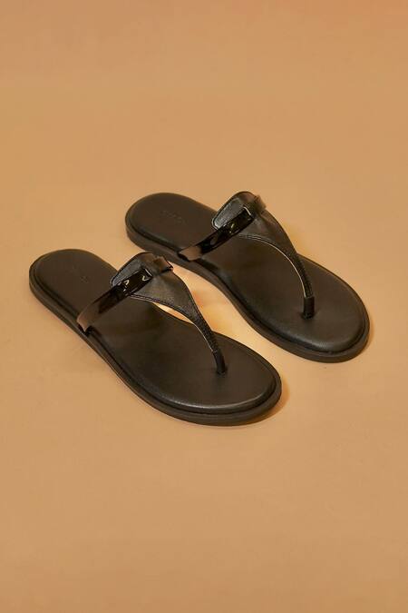 Buy Dmodot Black Pelle Linea Nero Flats Online at Aza Fashions Buy_Dmodot_Black Pelle Linea Nero Flats _Online_at_Aza_Fashions