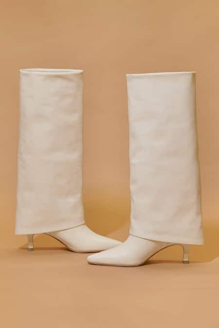 Dmodot_White Stivali Opale Punta Boots _Online_at_Aza_Fashions
