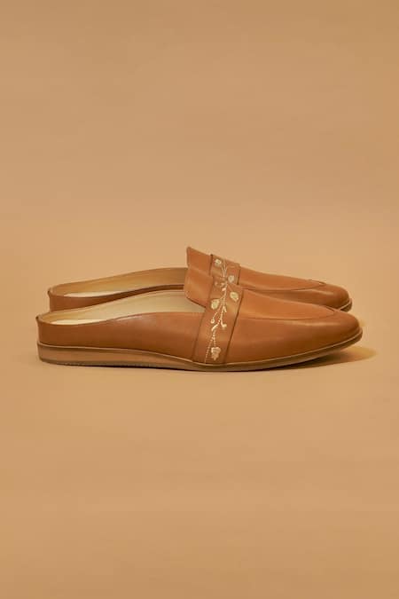 Dmodot_Brown Hoffler Ricamo Cuoio Mules _Online_at_Aza_Fashions