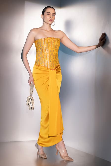 Buy Label Muslin Yellow Brocade, Satin, Silk Embroidery Bandeau Neck Elara Corset Set Online at Aza Fashions Buy_Label Muslin_Yellow Brocade, Satin, Silk Embroidery Bandeau Neck Elara Corset Set _Online_at_Aza_Fashions
