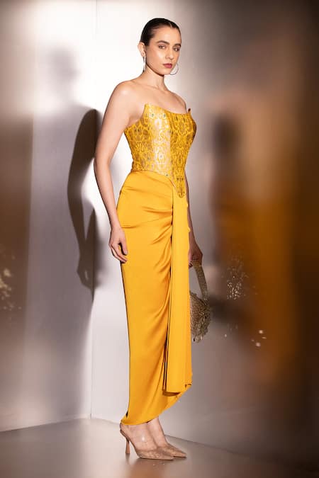 Shop Label Muslin Yellow Brocade, Satin, Silk Embroidery Sweetheart Neck Solara Corset Set Online at Aza Fashions Shop_Label Muslin_Yellow Brocade, Satin, Silk Embroidery Sweetheart Neck Solara Corset Set _Online_at_Aza_Fashions