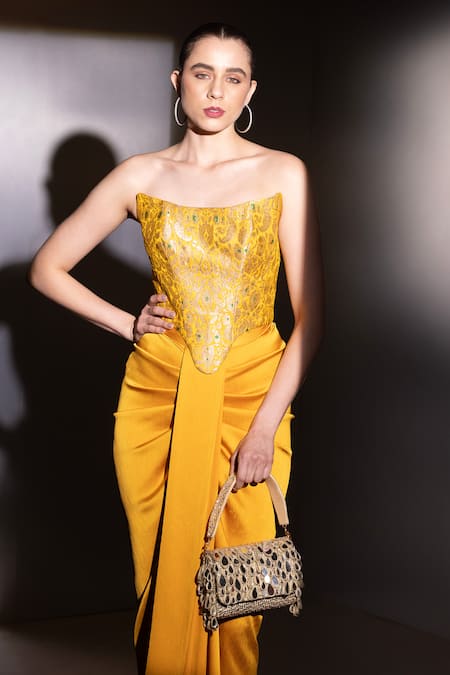 Buy Label Muslin Yellow Brocade, Satin, Silk Embroidery Sweetheart Neck Solara Corset Set Buy_Label Muslin_Yellow Brocade, Satin, Silk Embroidery Sweetheart Neck Solara Corset Set