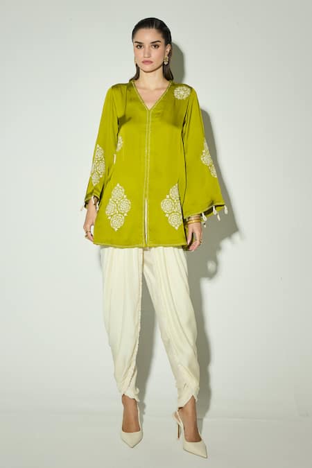 Basanti Kapde aur Koffee Green Satin Embroidered Kurta & Dhoti Pant Set 