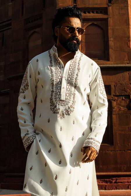 Buy_Courtyard By Abhi_Ivory Lycra Embroidery Floral Aari Handwork Kurta Set _Online_at_Aza_Fashions