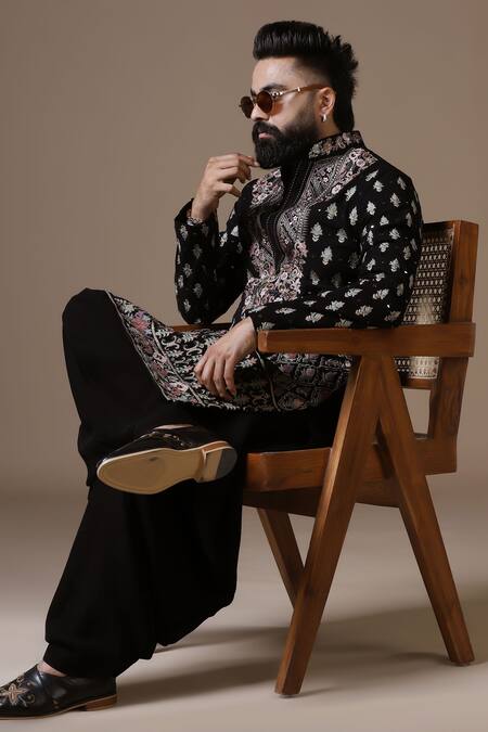 Courtyard By Abhi_Black Lycra Mirrors, Embroidery Resham Kurta Set _at_Aza_Fashions