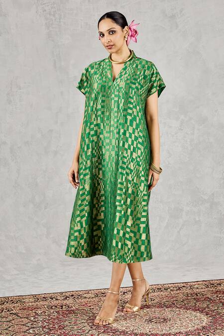 Buy_Shivani Bhargava_Green Tissue, Chanderi V-neck Geometric Pattern Midi Dress _Online_at_Aza_Fashions