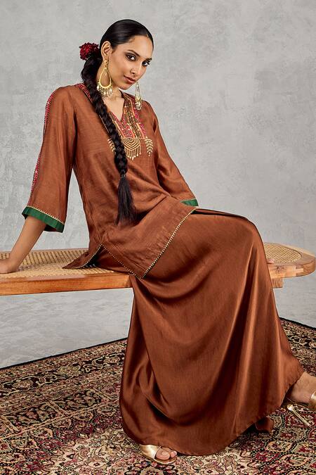Shivani Bhargava Brown Chanderi, Satin Embroidery, Beads V-neck Kurta And Draped Skirt Set at Aza Fashions Shivani Bhargava_Brown Chanderi, Satin Embroidery, Beads V-neck Kurta And Draped Skirt Set _at_Aza_Fashions