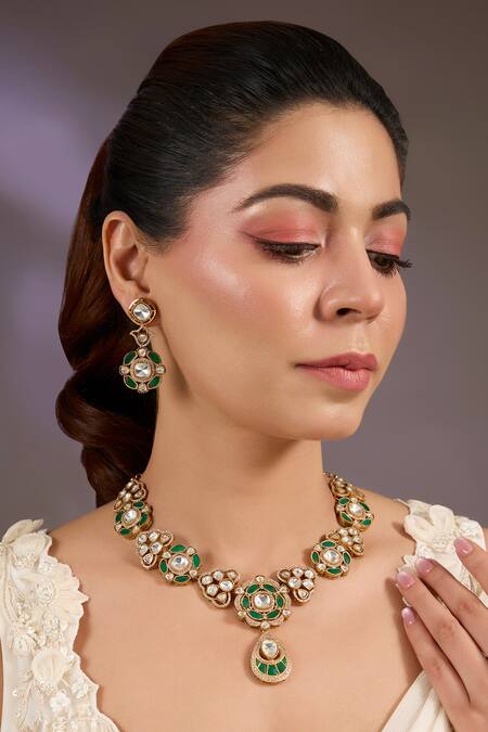 Vivinia By Vidhi Mehra Gold & Emerald Kundan Necklace Set 
