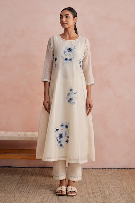 Khamaj India_Cream Chanderi, Cotton Embroidery, Applique Round Neck Floral Kurta Set _at_Aza_Fashions