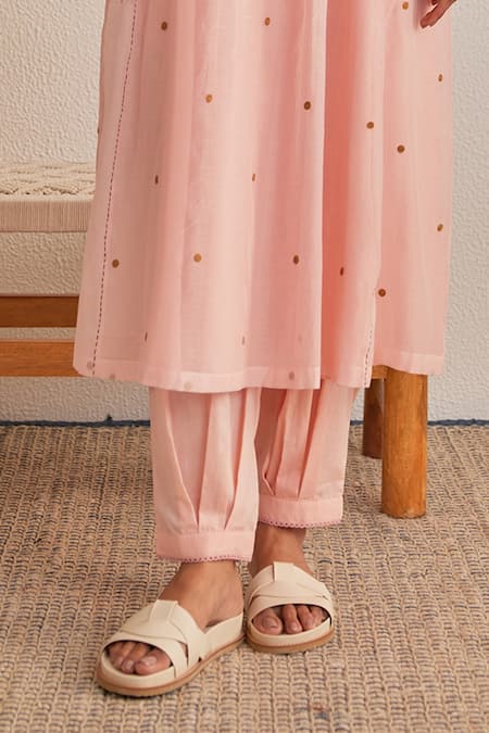 Khamaj India_Pink Chanderi, Cotton Embroidery, Piping V-neck Jade Hand Kurta Set _Online_at_Aza_Fashions