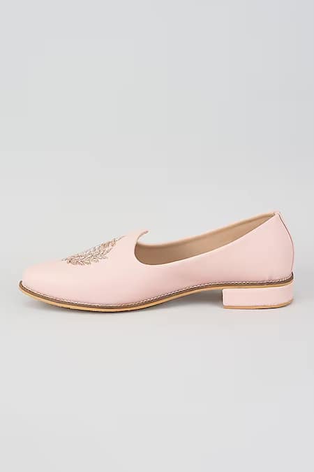Rng Safawala_Pink Blush Crown Leather Juttis _Online_at_Aza_Fashions