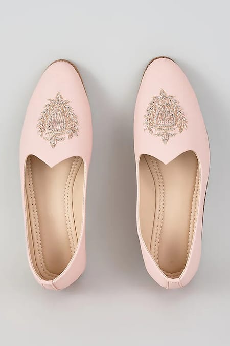 Rng Safawala Blush Crown Leather Juttis 