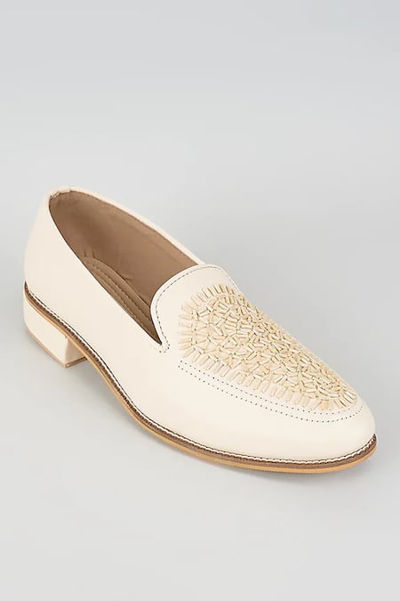 Rng Safawala Ivory Tube Loafers 