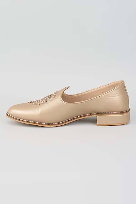 Rng Safawala_Gold Hour Crown Mojris _Online_at_Aza_Fashions