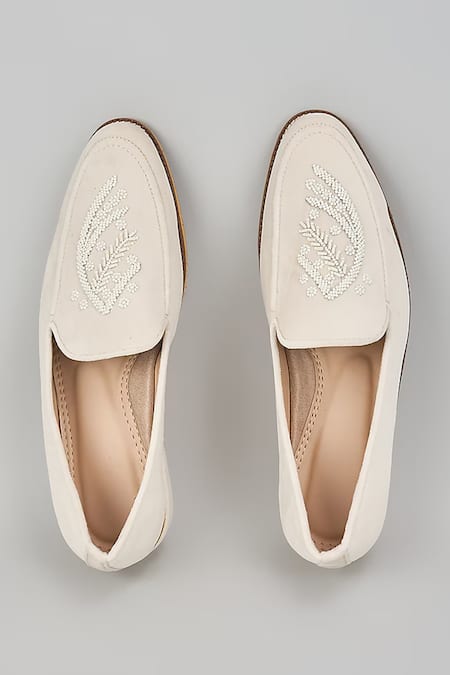 Rng Safawala Off White Embroidered Loafers 