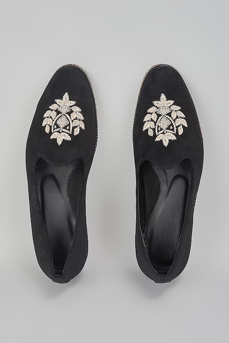 Rng Safawala Black Embroidered Loafers 