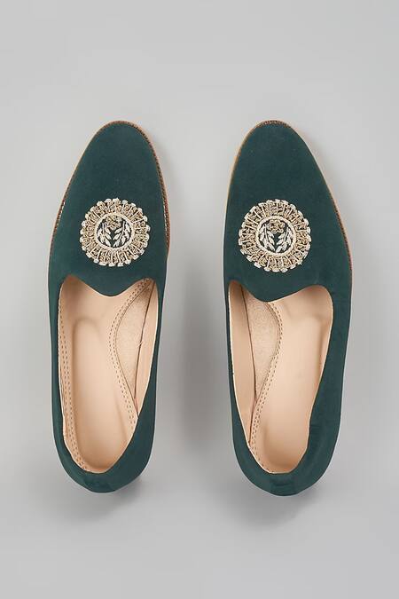 Rng Safawala Emerald Green Embroidered Loafers 