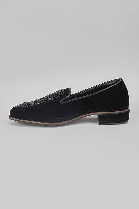 Rng Safawala_Black Embroidered Loafers _Online_at_Aza_Fashions