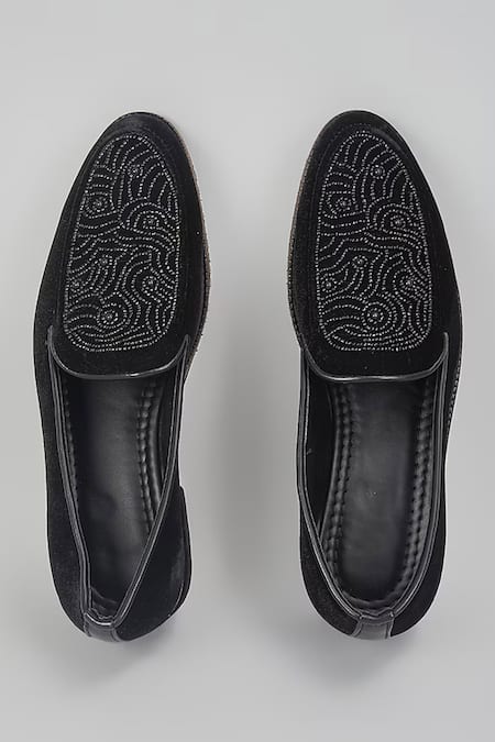Rng Safawala Black Embroidered Loafers 