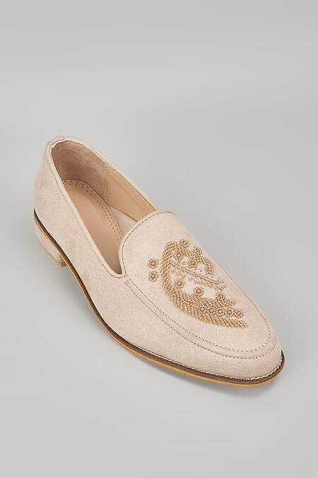 Rng Safawala Motif Embroidered Loafers 