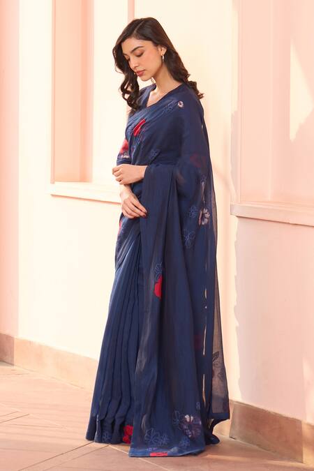 Vaayu_Blue Muslin, Cotton Applique, Embroidery Sapphire Floral Saree With Blouse _Online_at_Aza_Fashions