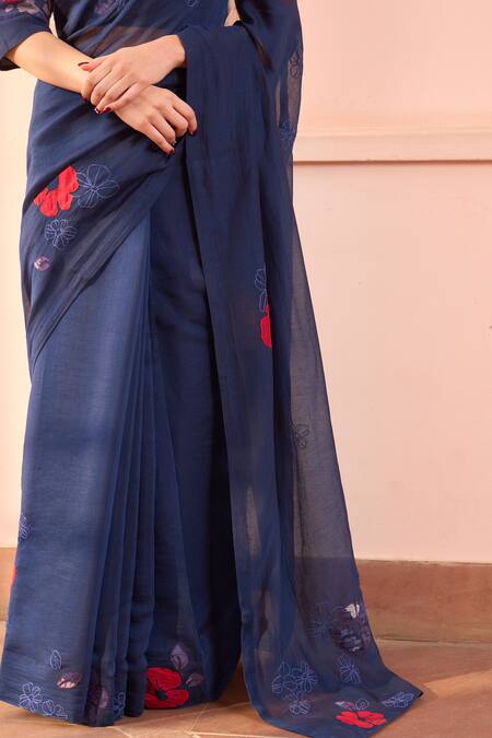 Buy_Vaayu_Blue Muslin, Cotton Applique, Embroidery Sapphire Floral Saree With Blouse _Online_at_Aza_Fashions